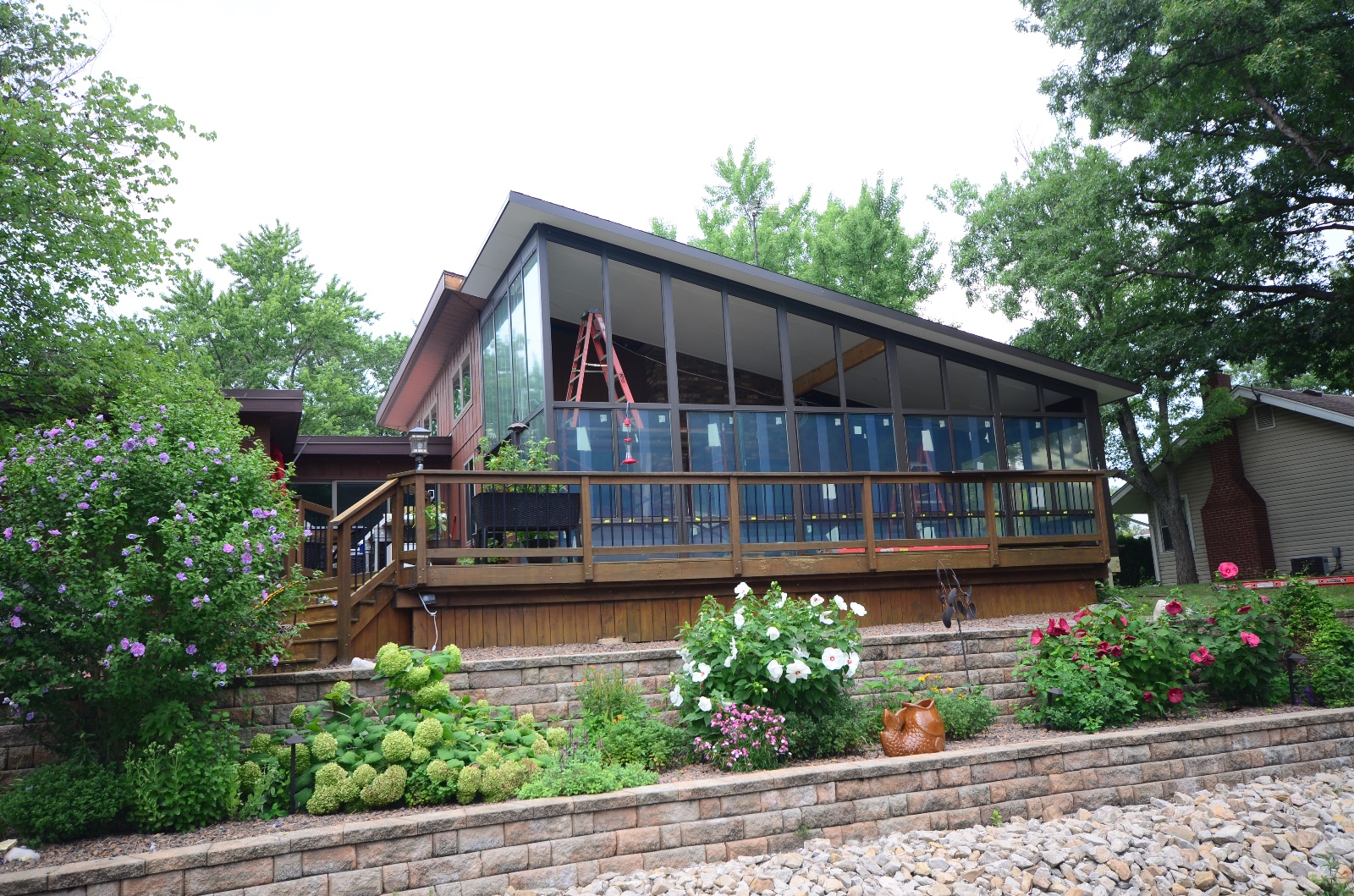 Day 4 - Rest of walls and roof