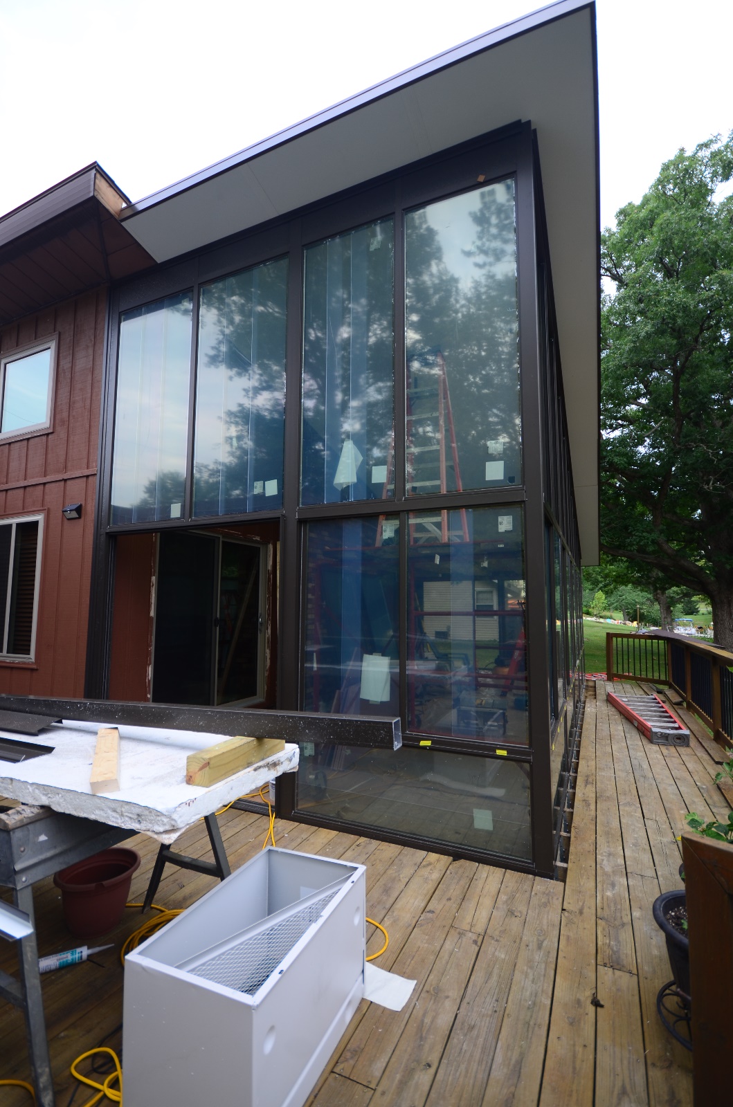 Day 4 - Rest of walls and roof